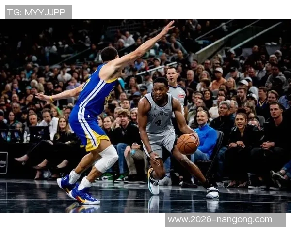 扛起球队重任福克斯场均267分助马刺迎来三连胜