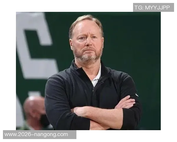 比尔回忆太阳队时期教练要求我挡拆抢板14次投篮机会为何被忽视